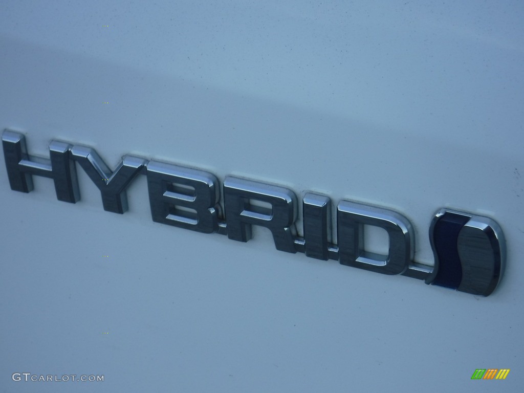 2020 Corolla LE Hybrid - Super White / Light Gray photo #3