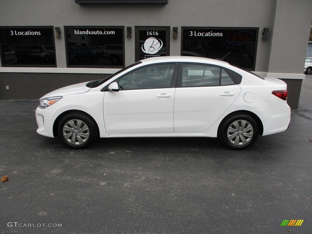 Clear White Kia Rio