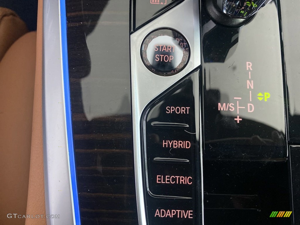 2023 BMW X5 xDrive45e Controls Photo #145077095