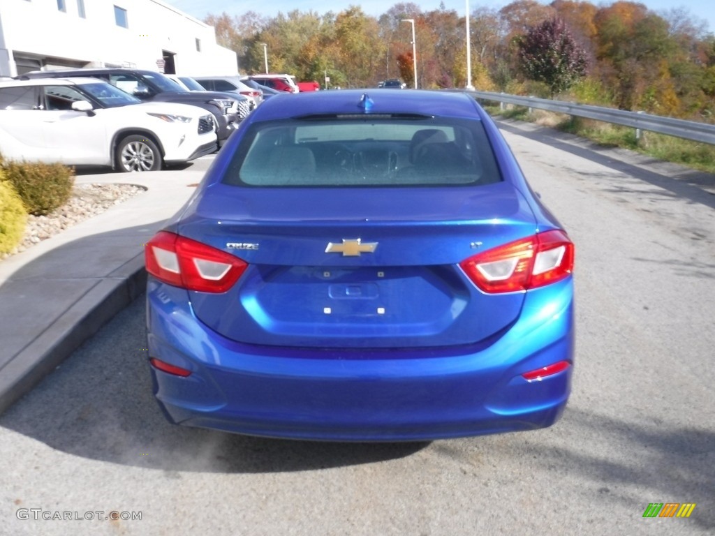 2017 Cruze LT - Kinetic Blue Metallic / Jet Black photo #15