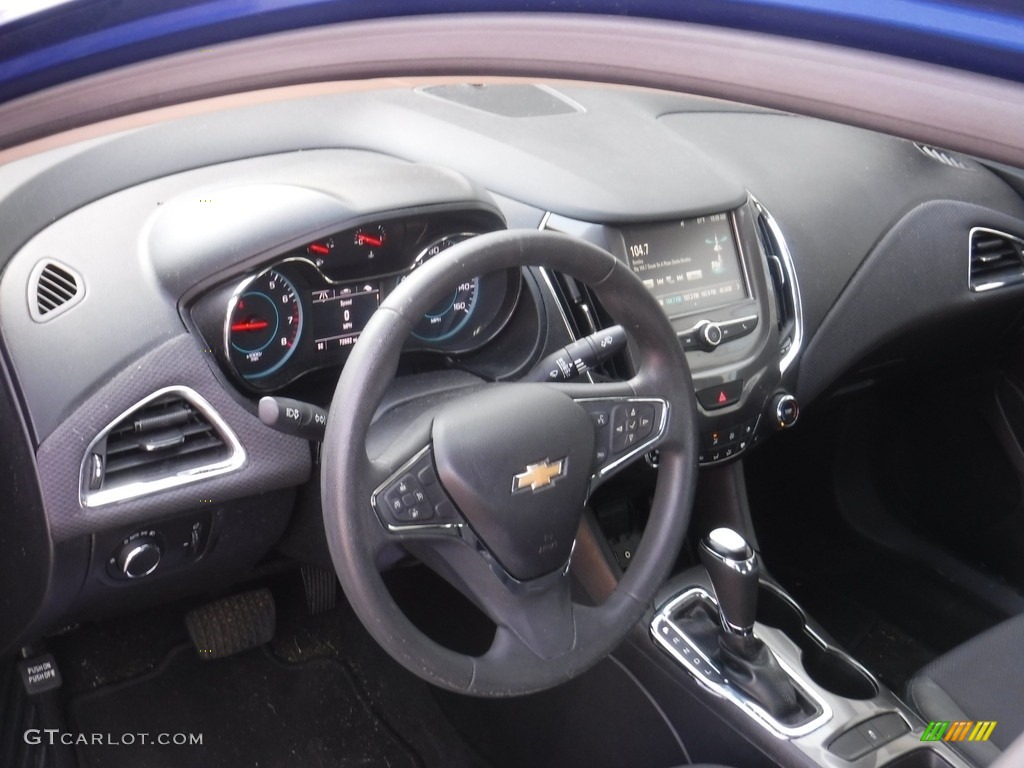 2017 Cruze LT - Kinetic Blue Metallic / Jet Black photo #18