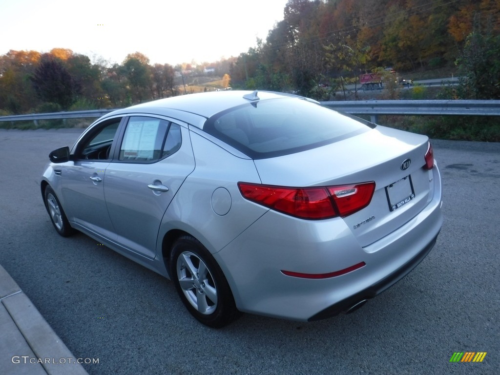 2015 Optima LX - Bright Silver / Gray photo #12