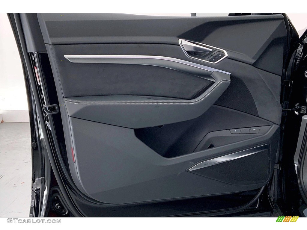 2022 Audi e-tron S Premium Plus quattro Sportback Black Door Panel Photo #145079051