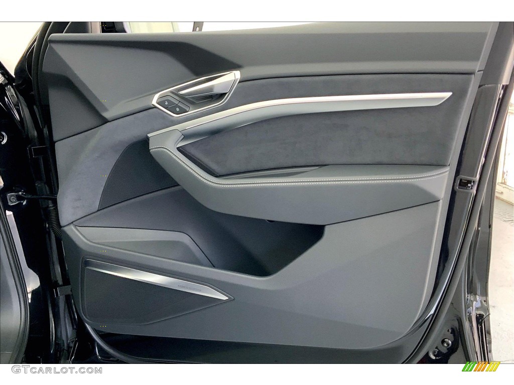 2022 Audi e-tron S Premium Plus quattro Sportback Door Panel Photos