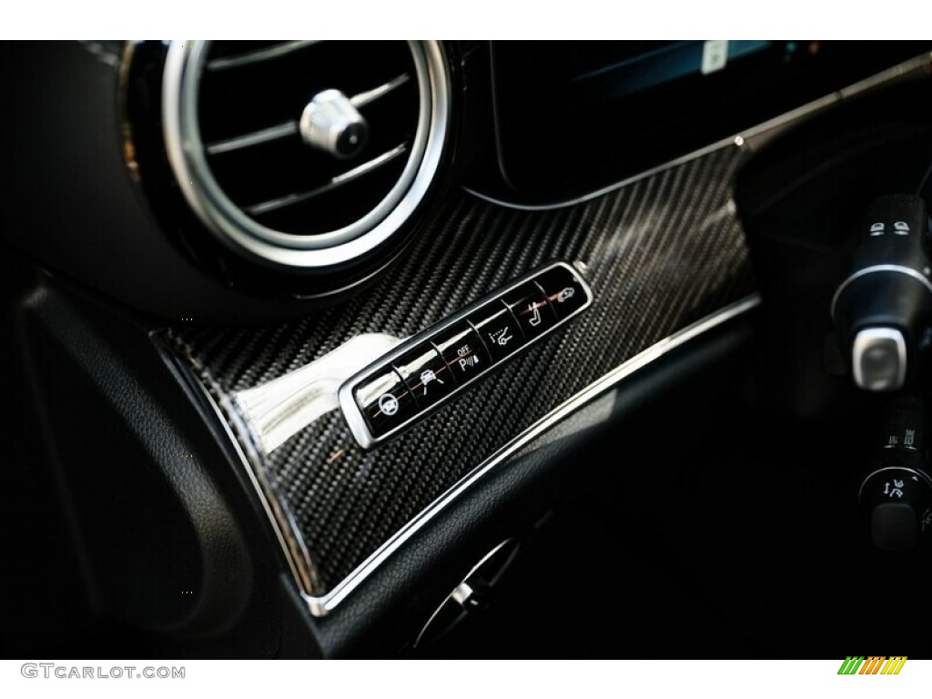 2018 Mercedes-Benz E AMG 63 S 4Matic Wagon Controls Photos