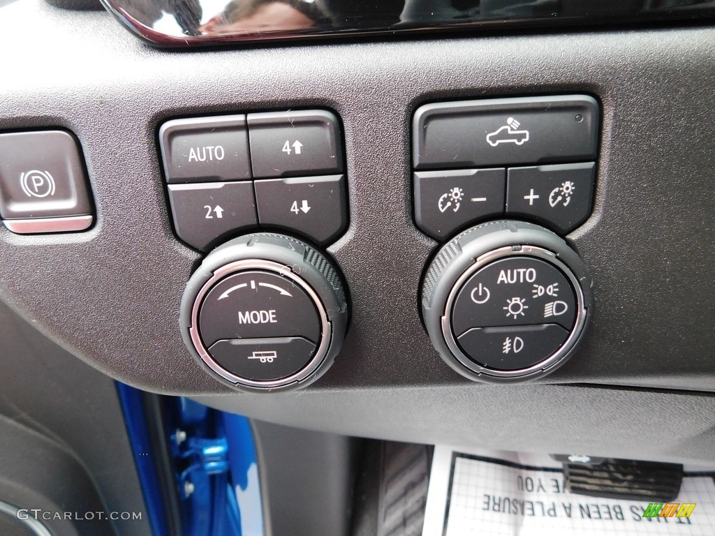 2023 Chevrolet Silverado 1500 RST Crew Cab 4x4 Controls Photo #145081917