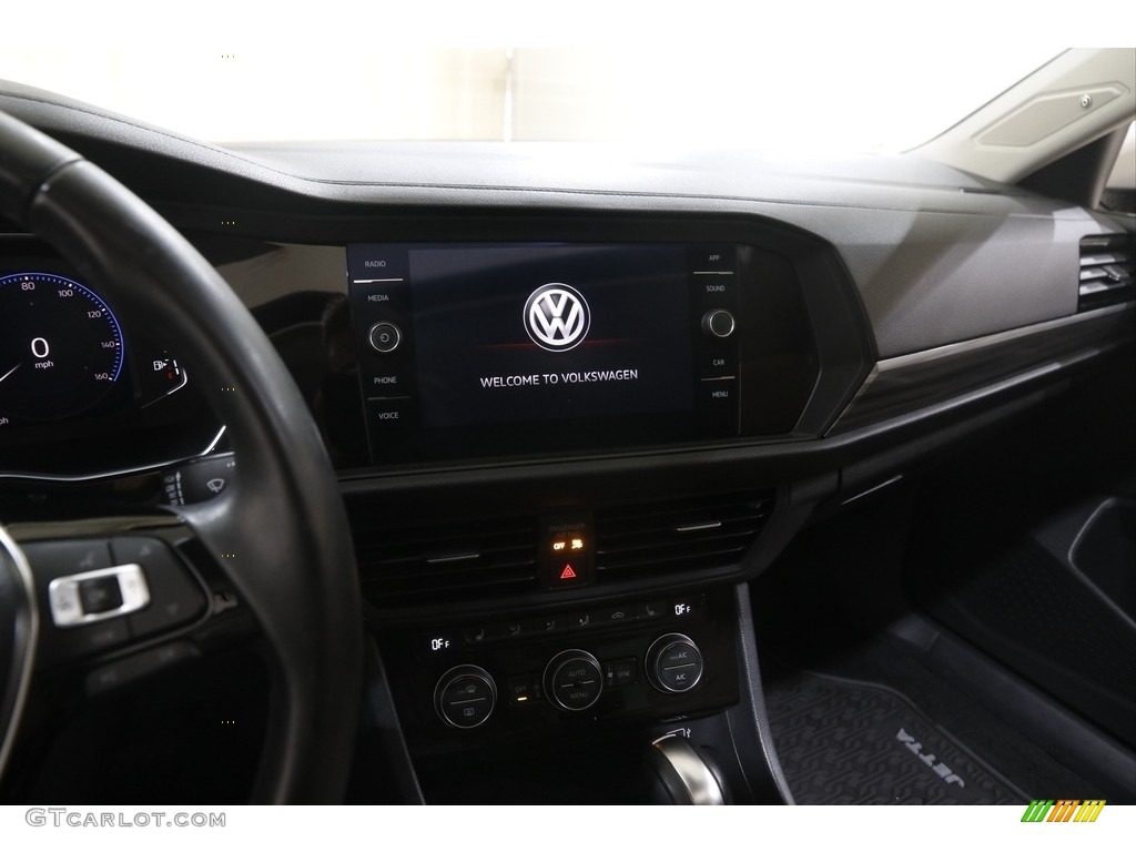 2019 Volkswagen Jetta SEL Dashboard Photos