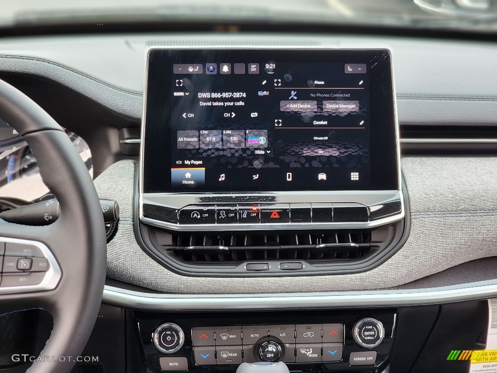2022 Jeep Compass Latitude 4x4 Controls Photo #145083366