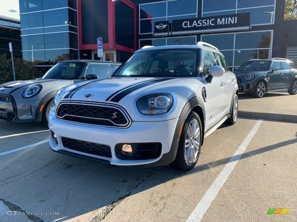 2019 Countryman Cooper S All4 - Light White / Chesterfield British Oak photo #1