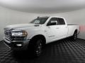 Front 3/4 View of 2019 2500 Laramie Longhorn Crew Cab 4x4