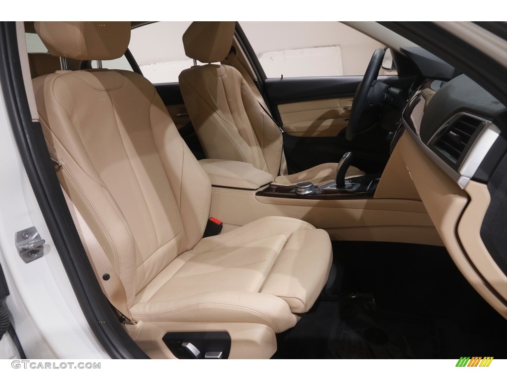 2018 3 Series 320i xDrive Sedan - Mineral White Metallic / Venetian Beige photo #19