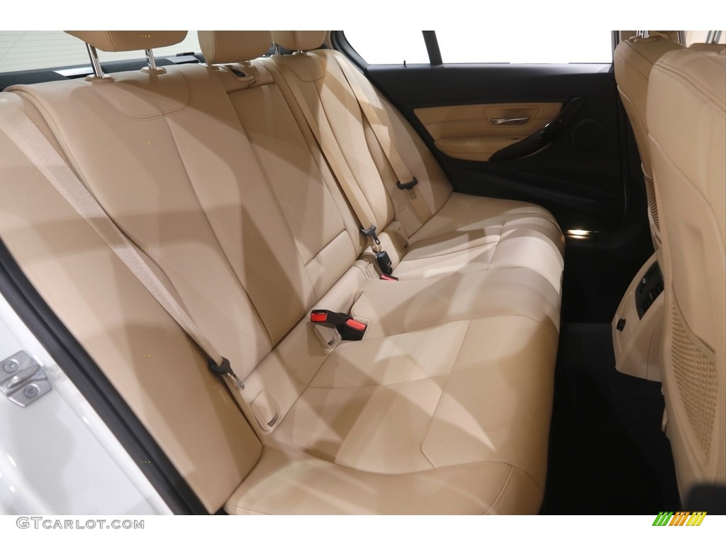 2018 3 Series 320i xDrive Sedan - Mineral White Metallic / Venetian Beige photo #20