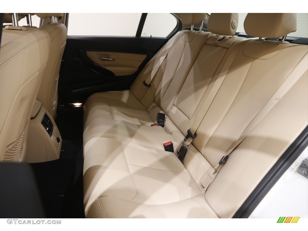 2018 3 Series 320i xDrive Sedan - Mineral White Metallic / Venetian Beige photo #21