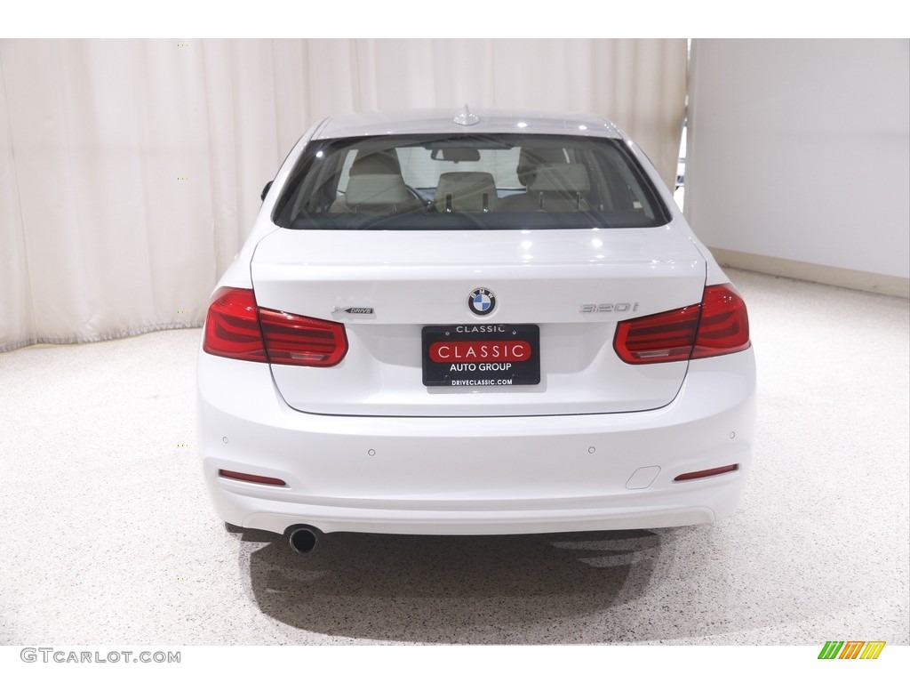 2018 3 Series 320i xDrive Sedan - Mineral White Metallic / Venetian Beige photo #22