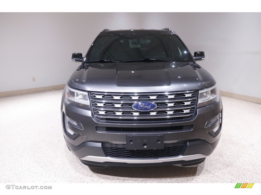 2017 Explorer XLT 4WD - Magnetic / Ebony Black photo #2