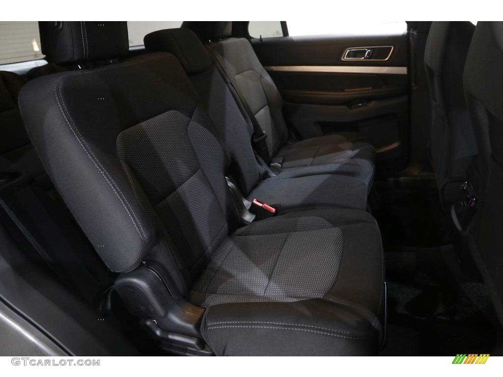 2017 Explorer XLT 4WD - Magnetic / Ebony Black photo #17