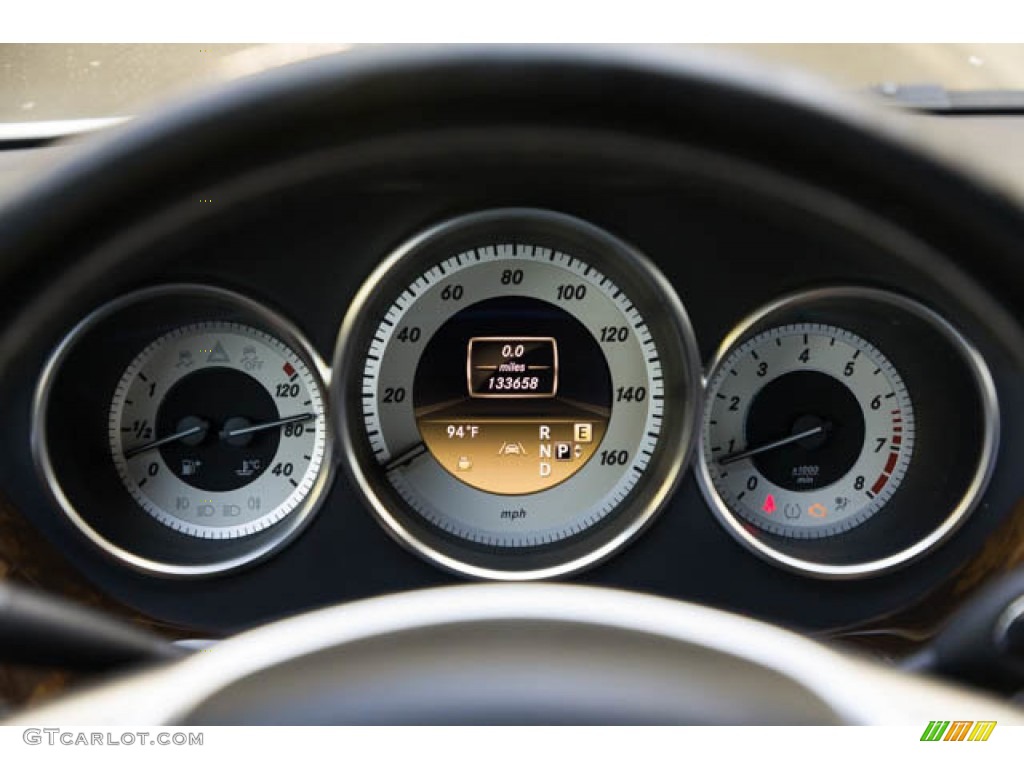 2012 Mercedes-Benz CLS 550 Coupe Gauges Photos