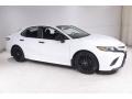 Super White 2020 Toyota Camry SE Nightshade Edition