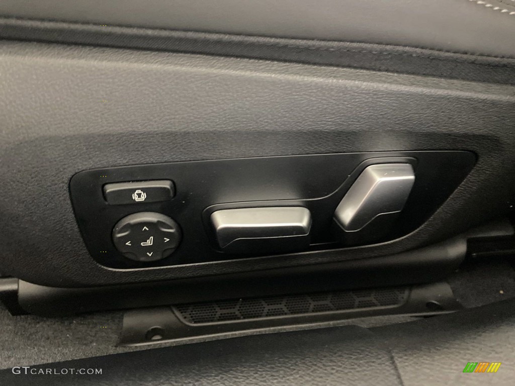 2023 BMW 8 Series 840i Gran Coupe Controls Photo #145093100