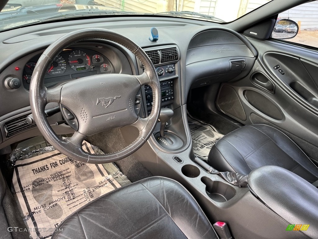 2003 Mustang V6 Coupe - Black / Medium Graphite photo #19