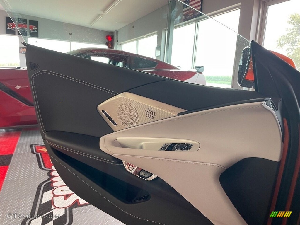 2022 Chevrolet Corvette Stingray Coupe Sky Cool Gray Door Panel Photo #145094736