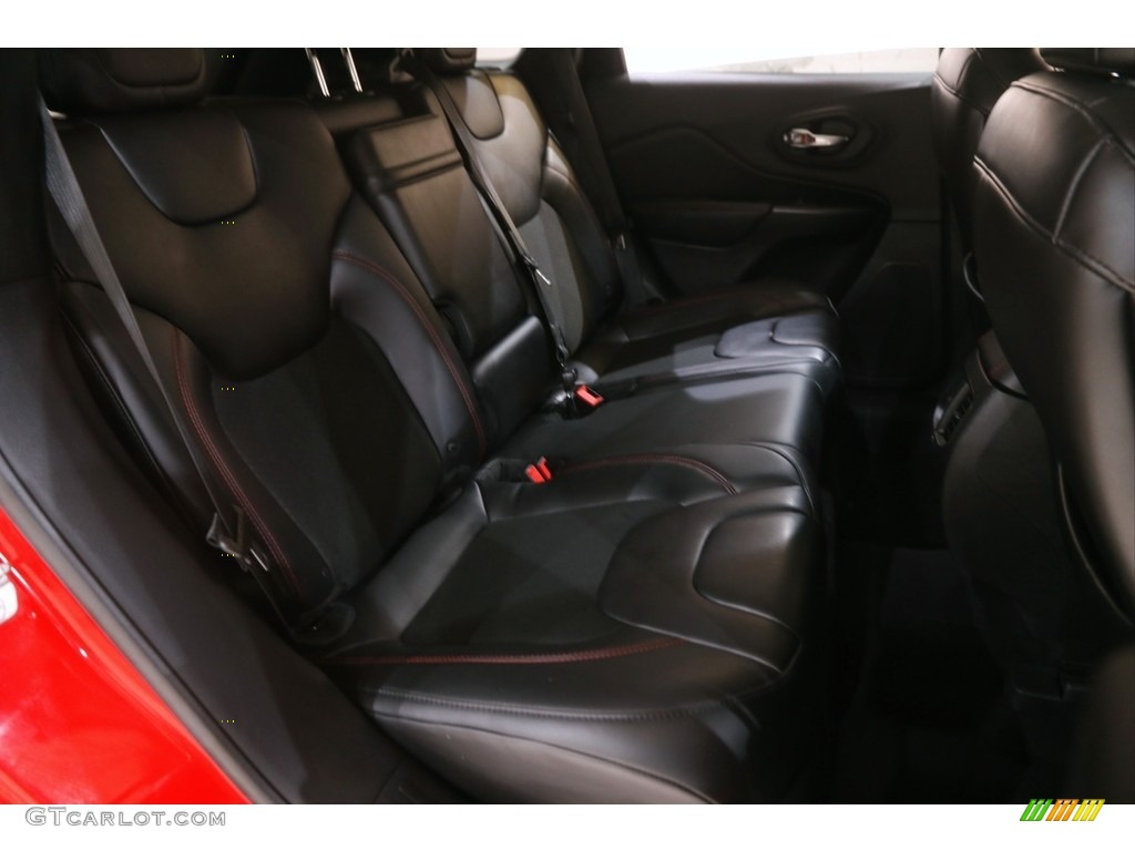 2019 Cherokee Trailhawk 4x4 - Firecracker Red / Black photo #18