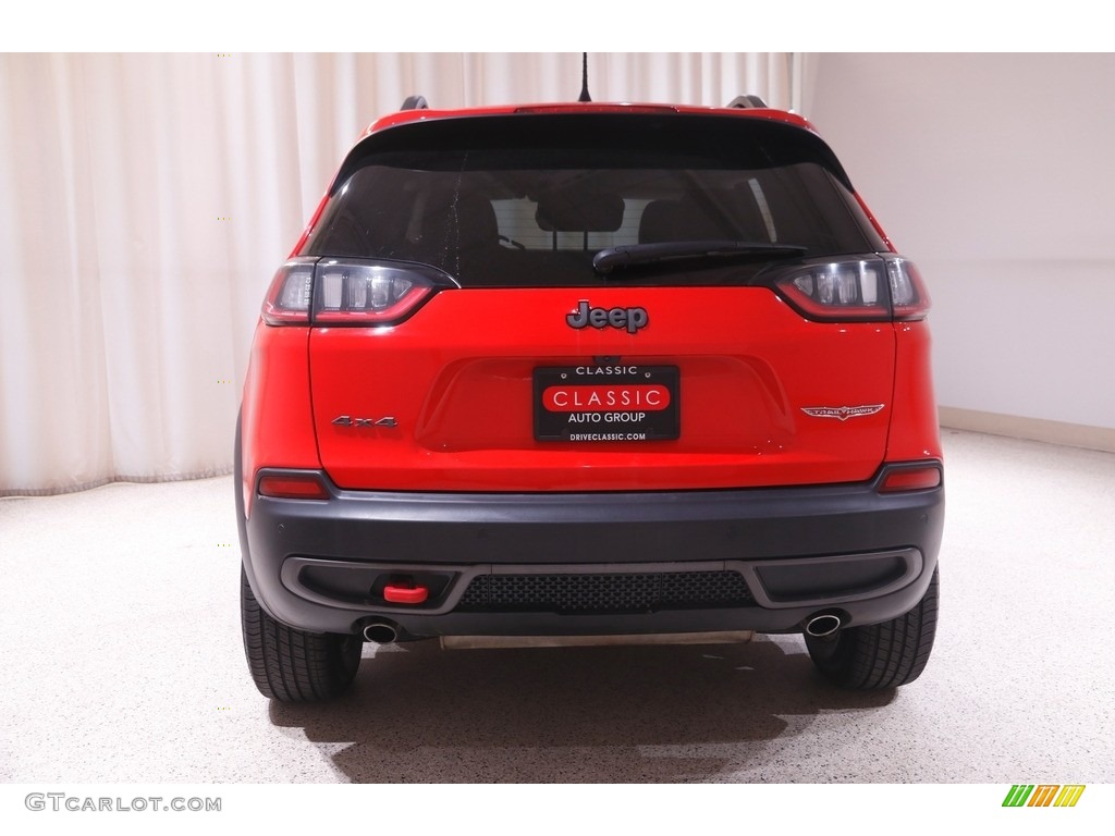 2019 Cherokee Trailhawk 4x4 - Firecracker Red / Black photo #20