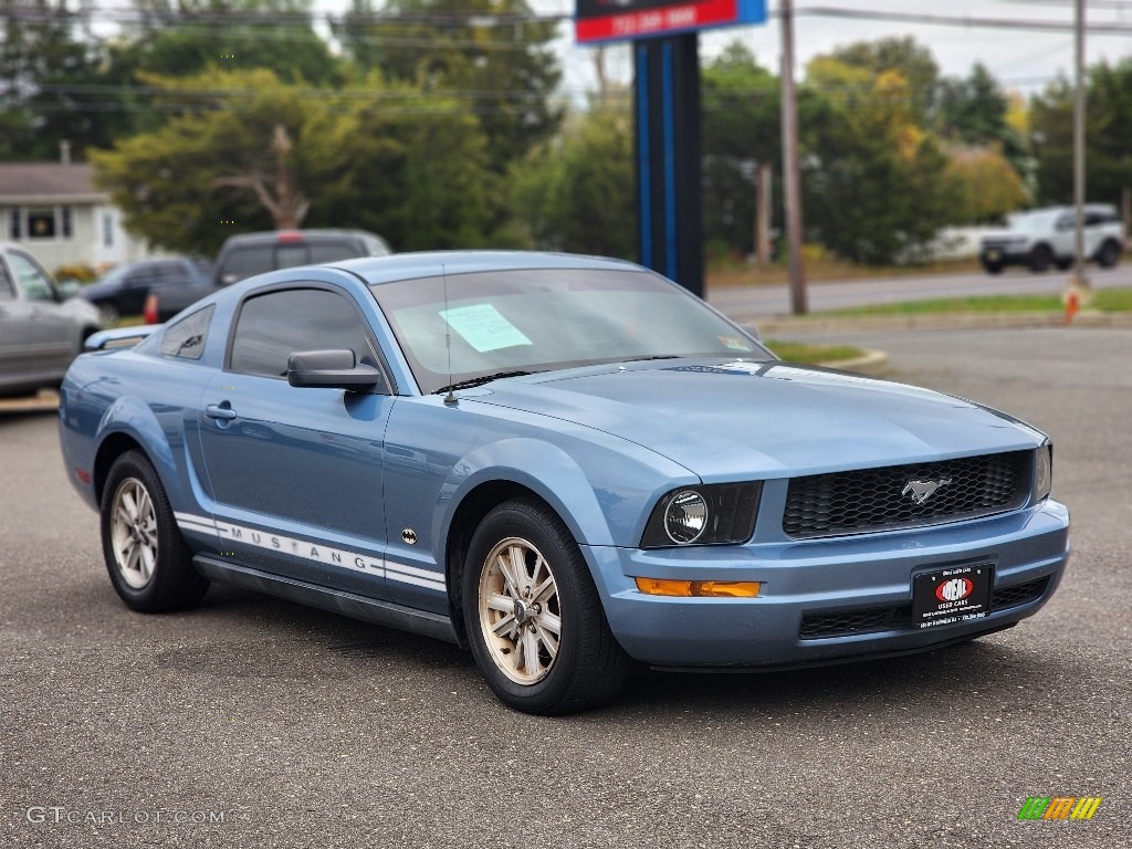2006 Mustang V6 Deluxe Coupe - Vista Blue Metallic / Light Graphite photo #2