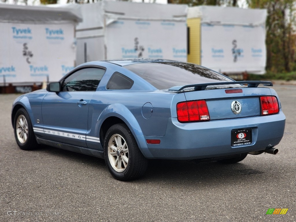 2006 Mustang V6 Deluxe Coupe - Vista Blue Metallic / Light Graphite photo #5