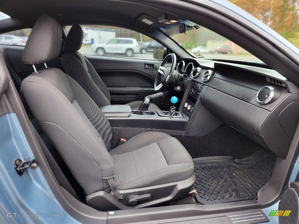 2006 Mustang V6 Deluxe Coupe - Vista Blue Metallic / Light Graphite photo #12