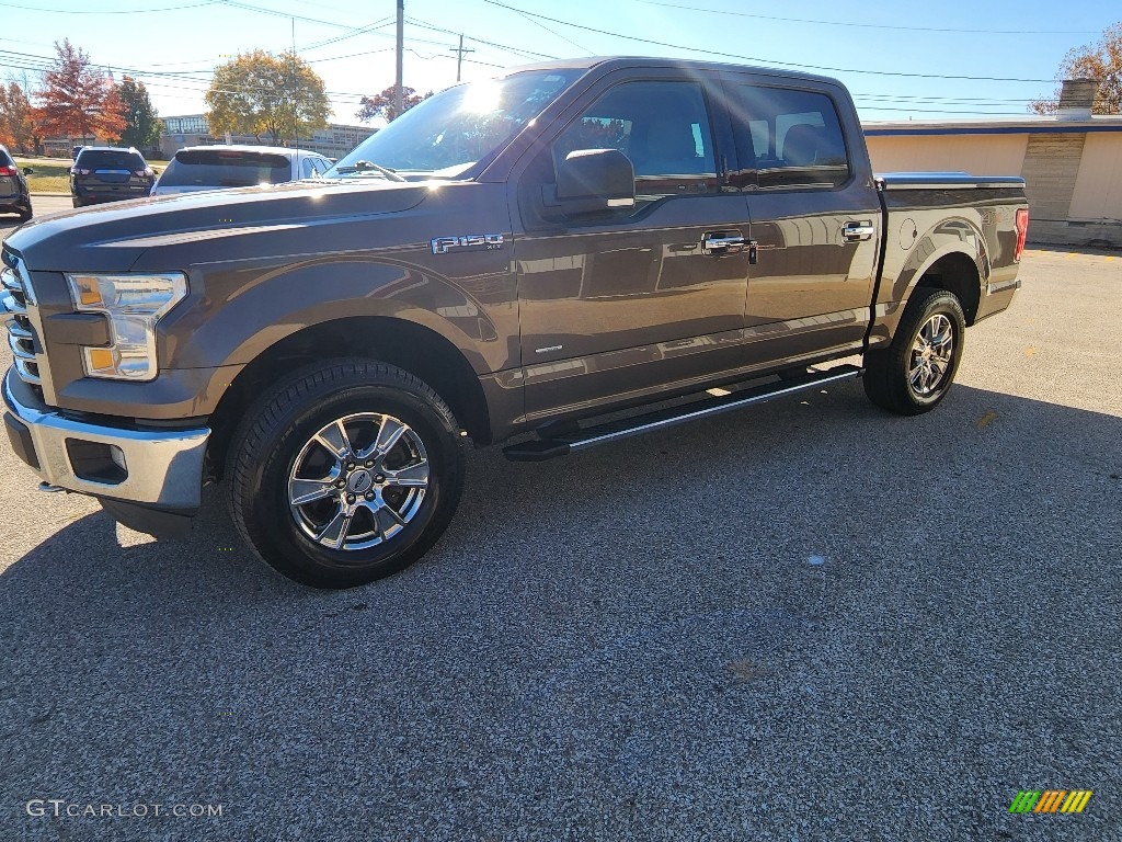 2015 F150 XLT SuperCrew 4x4 - Caribou Metallic / Medium Earth Gray photo #30