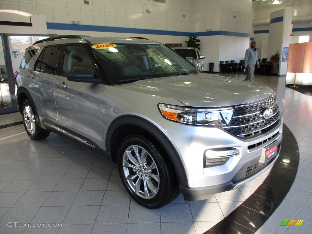 2020 Explorer XLT 4WD - Iconic Silver Metallic / Ebony photo #3