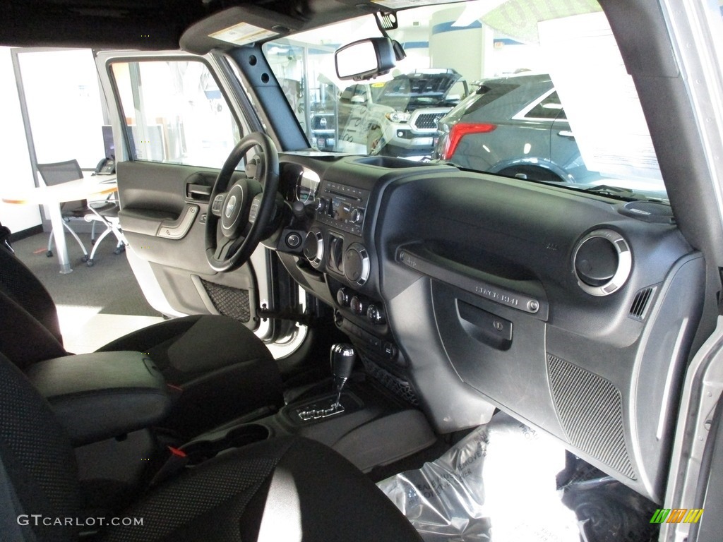 2016 Jeep Wrangler Black Bear Edition 4x4 Dashboard Photos