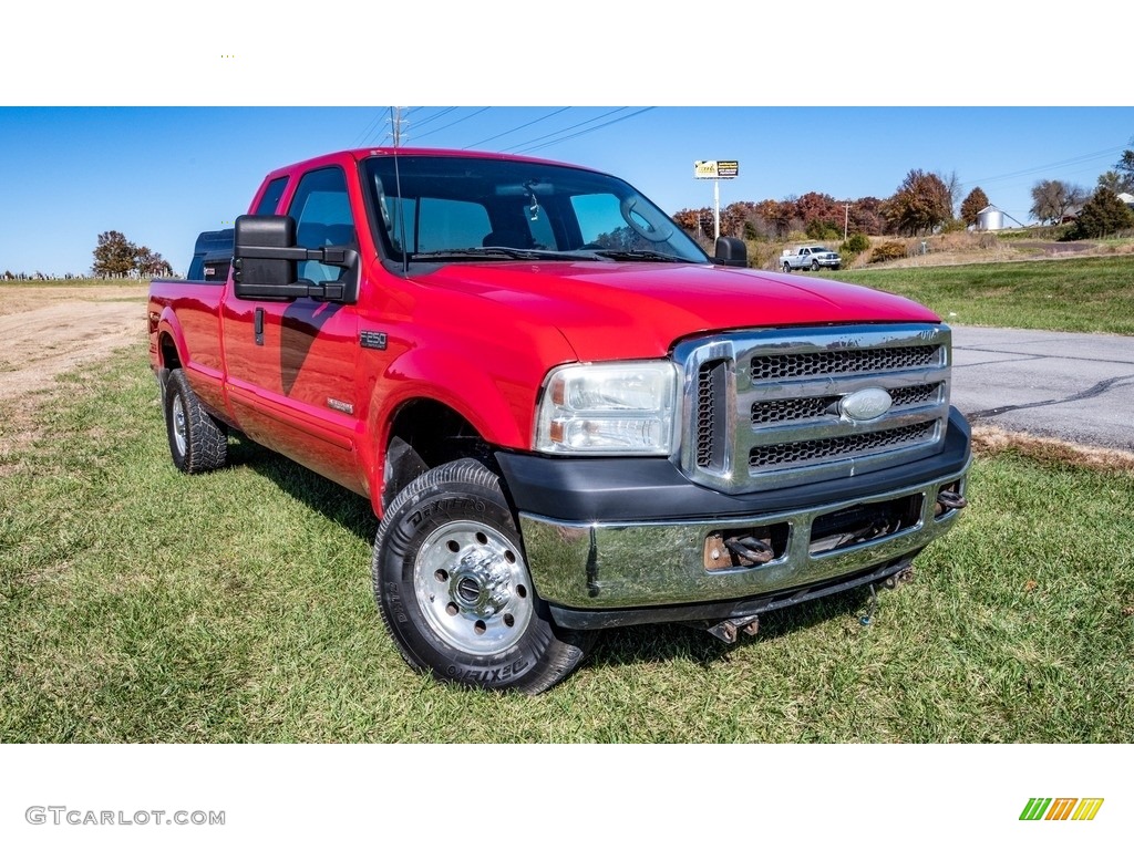 Red Clearcoat 2003 Ford F250 Super Duty XLT SuperCab 4x4 Exterior Photo #145101703