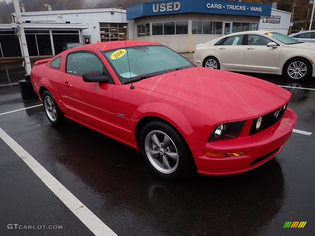 2006 Mustang GT Premium - Torch Red / Black photo #2