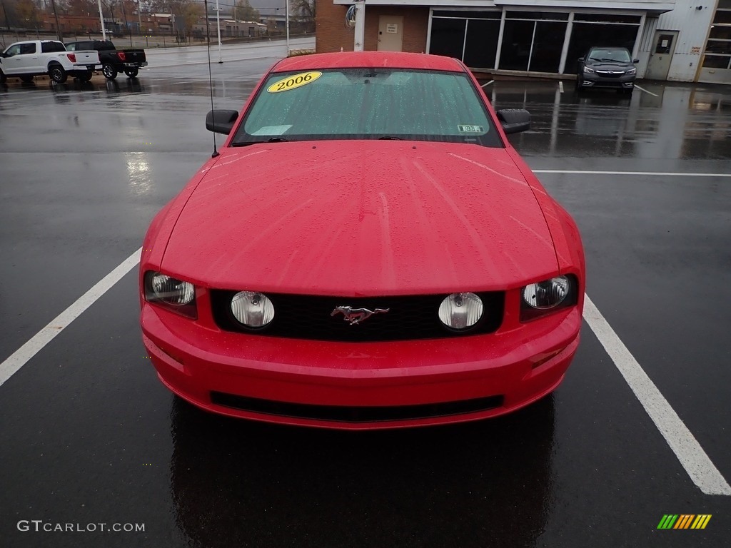 2006 Mustang GT Premium - Torch Red / Black photo #3