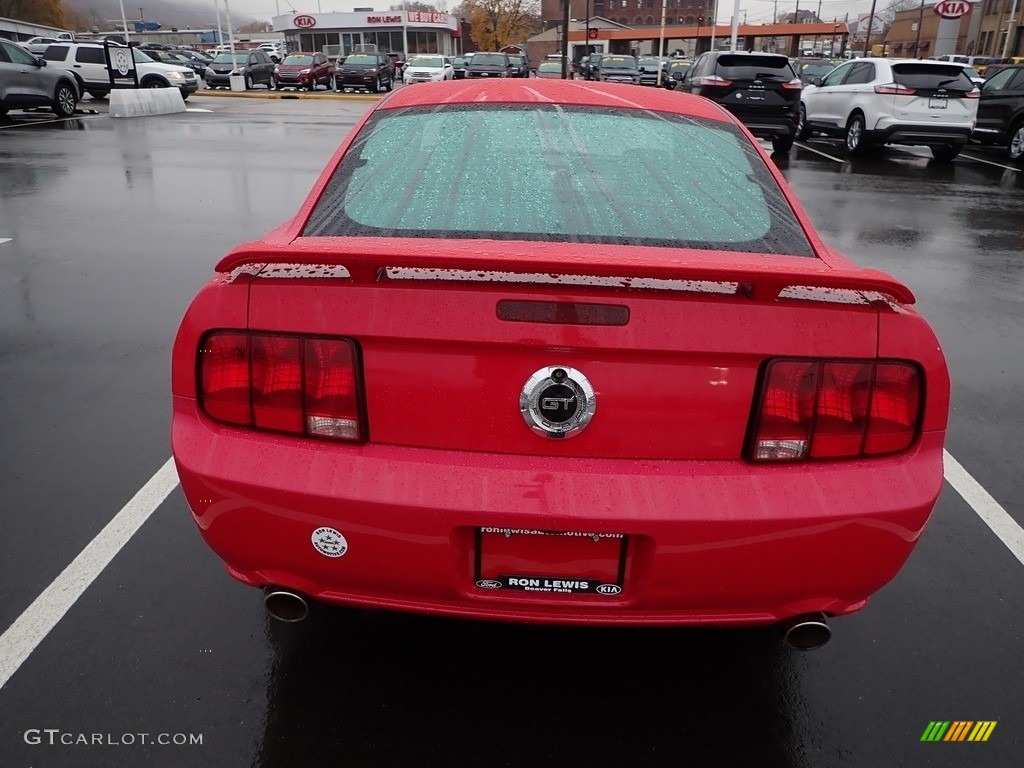 2006 Mustang GT Premium - Torch Red / Black photo #7
