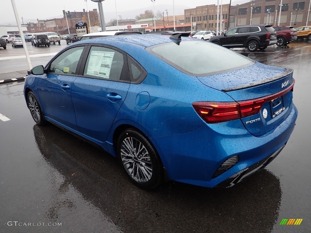 2023 Forte GT-Line - Sporty Blue / Black photo #6