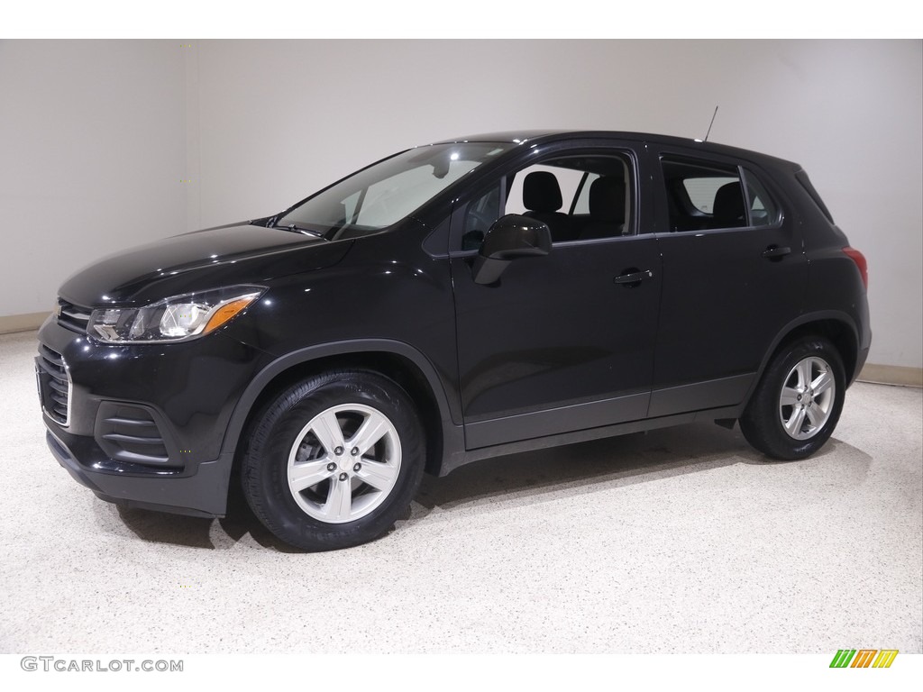 2019 Chevrolet Trax LS Exterior Photos