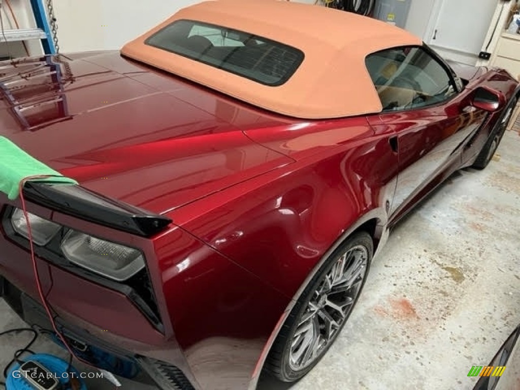 2018 Corvette Z06 Convertible - Long Beach Red Metallic Tintcoat / Kalahari photo #3