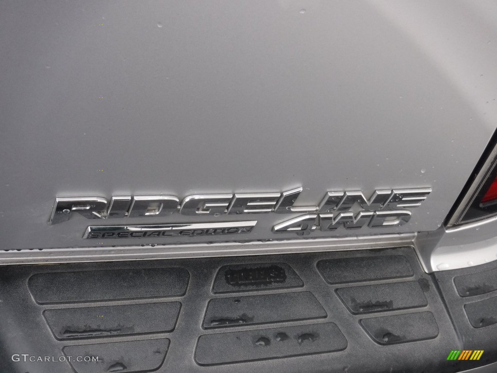 2014 Honda Ridgeline Special Edition Marks and Logos Photos