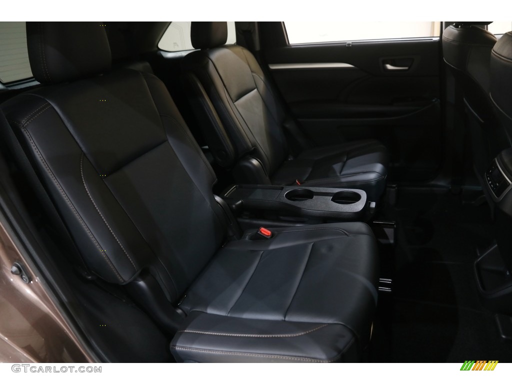 2019 Highlander XLE AWD - Toasted Walnut Pearl / Black photo #16
