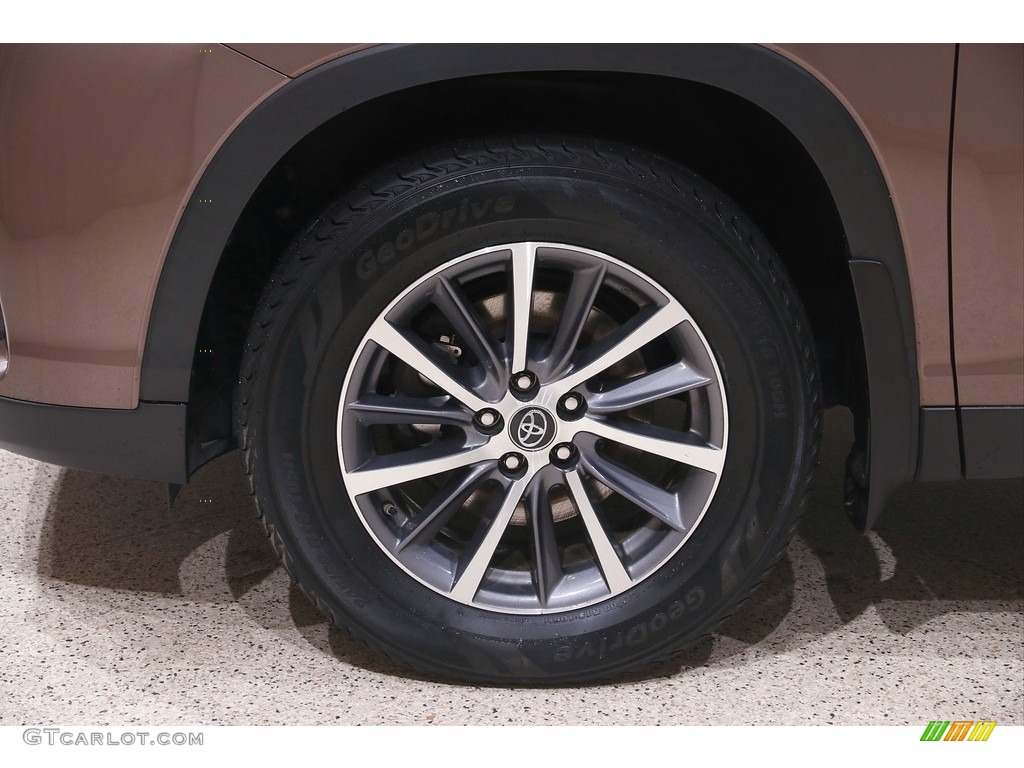 2019 Highlander XLE AWD - Toasted Walnut Pearl / Black photo #21