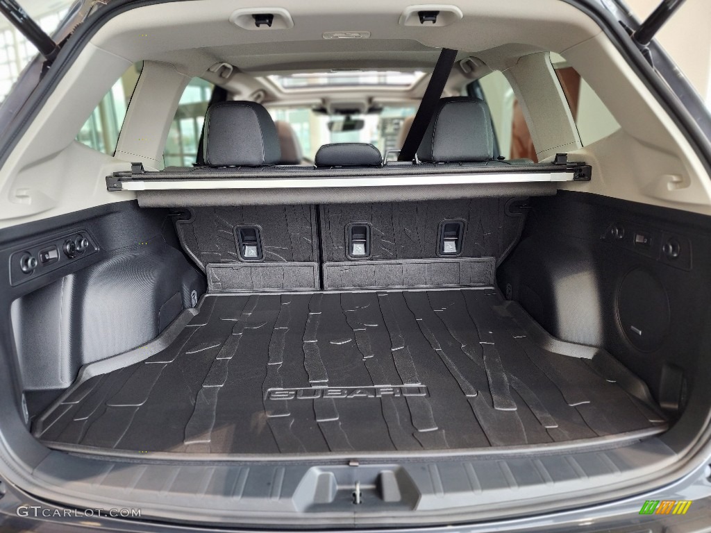 2022 Subaru Forester Touring Trunk Photos