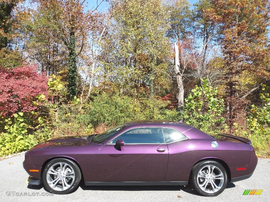 2022 Challenger GT Plus - Hellraisin / Black photo #1