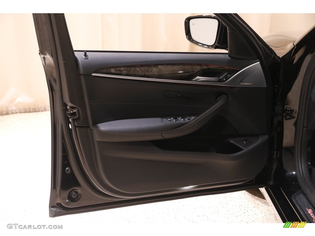 2019 BMW 5 Series 540i xDrive Sedan Black Door Panel Photo #145114316