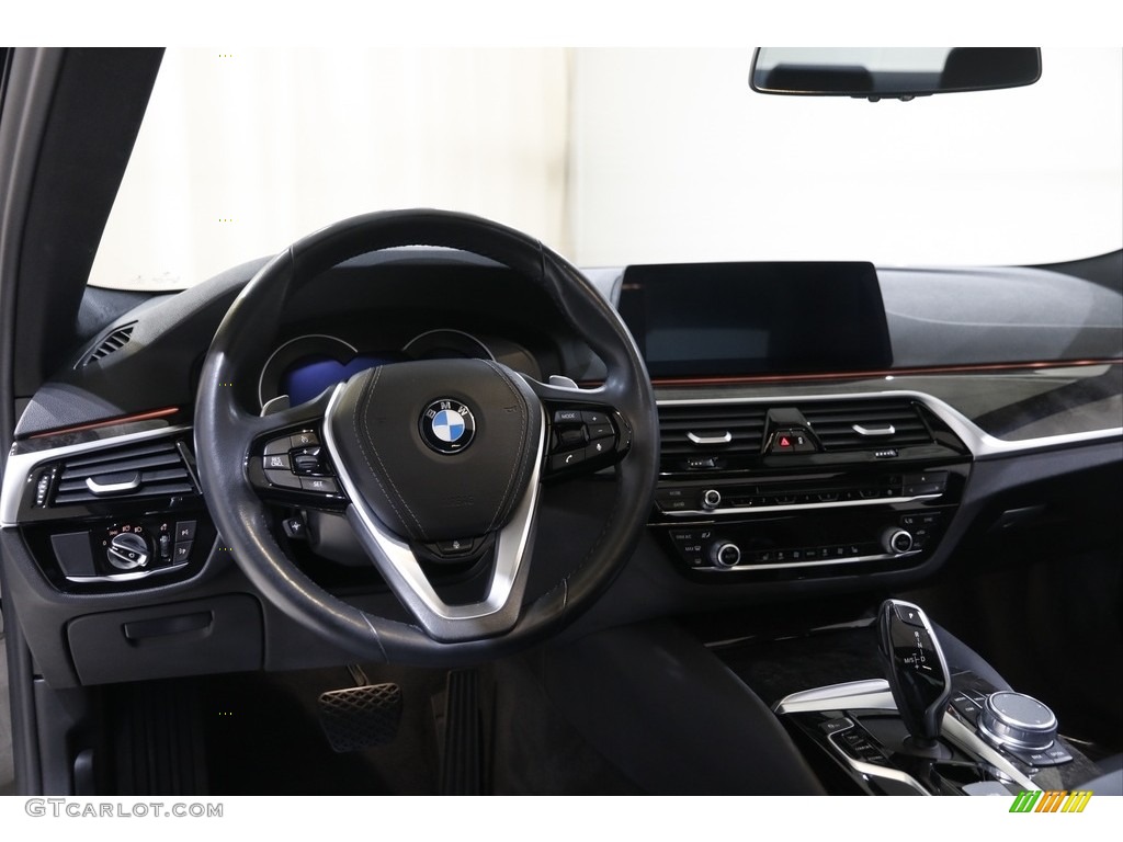 2019 BMW 5 Series 540i xDrive Sedan Black Dashboard Photo #145114328