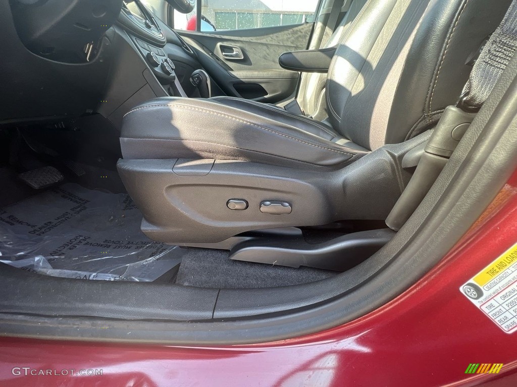 2019 Trax LT - Cajun Red Tintcoat / Jet Black photo #8