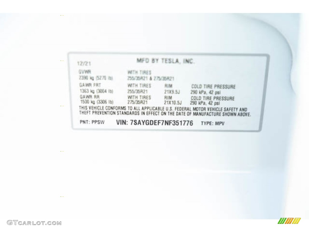 2022 Model Y Performance AWD - Pearl White Multi-Coat / White/Black photo #36