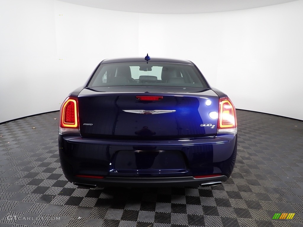 2016 300 S AWD - Jazz Blue Pearl / Black photo #9